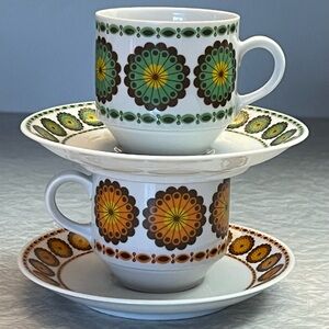 Vintage Mitterteich Bavaria Cups and Saucers Set